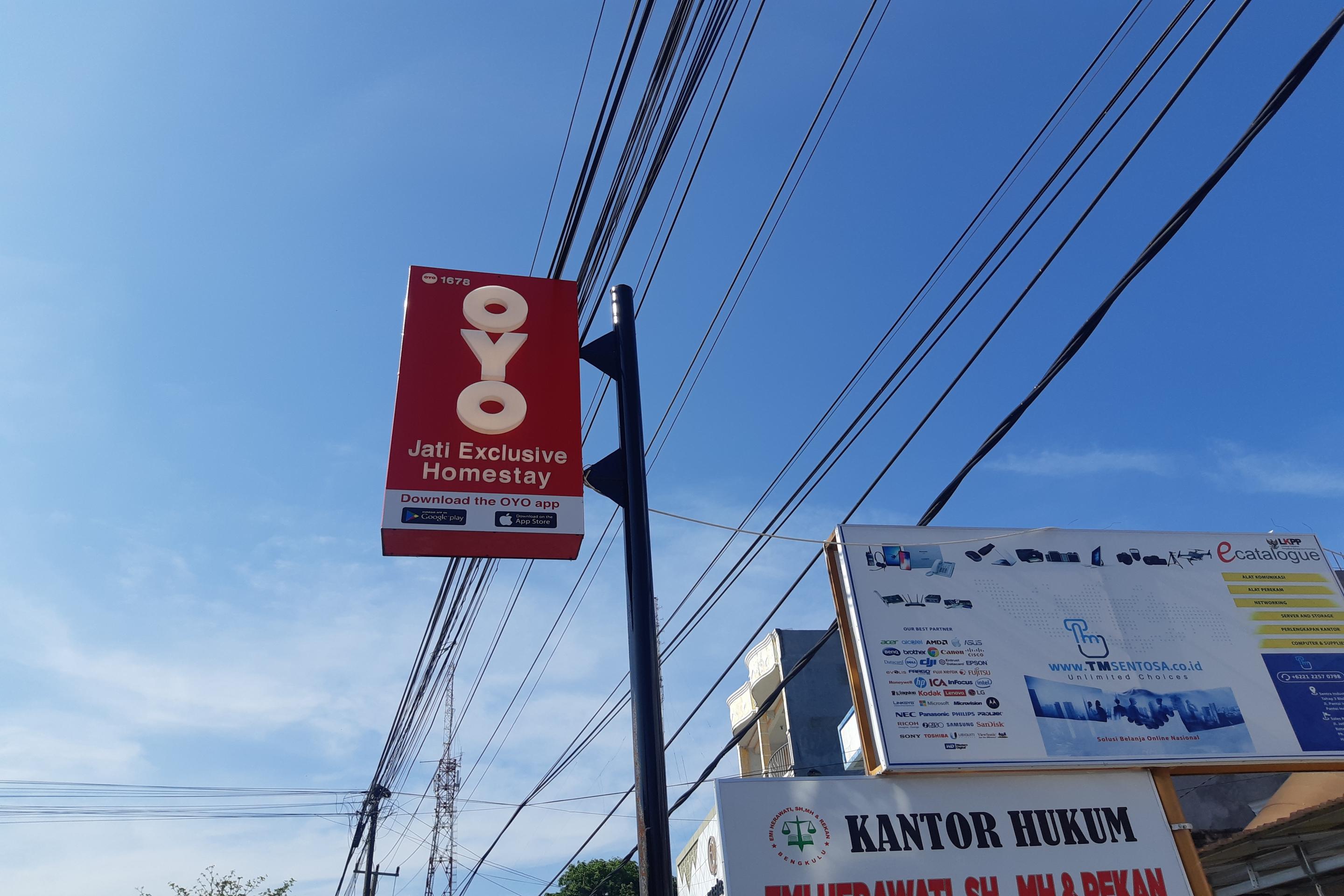 Super Oyo 1678 Jati Exclusive Homestay Bengkulu Buitenkant foto